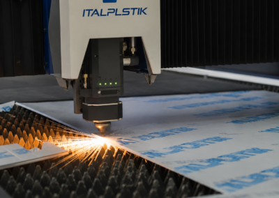 Taglio Laser Plexiglass